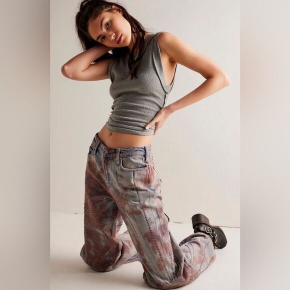 We The Free Aurora Mid-rise Flare - Picture 5 of 16